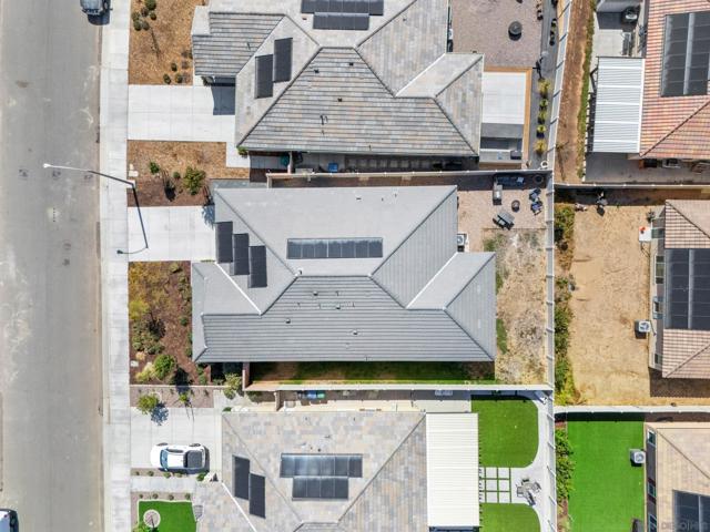 28382 Hopscotch dr,  CA: https://media.crmls.org/mediaz/f534faf7-6d20-45a3-b41e-59f405bf2a9d.jpg