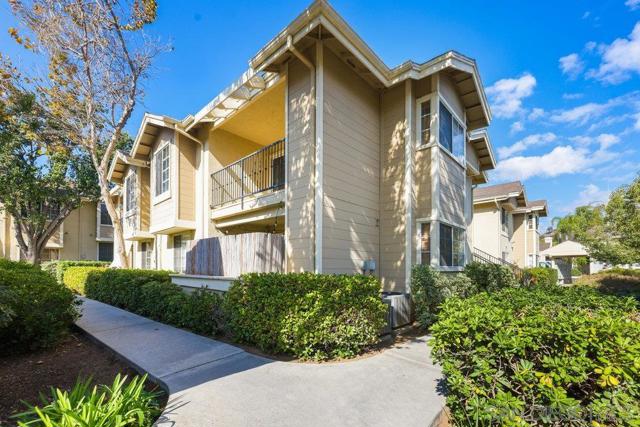 3565 Grove St, Lemon Grove CA: https://media.crmls.org/mediaz/f534fbca-8dcc-4ca7-b059-a1e3f78e28c8.jpg