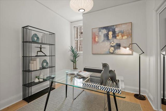 2865 Jackson Street, San Francisco CA: https://media.crmls.org/mediaz/f5351384-c1e5-4fe1-87d2-522832ad77bf.jpg