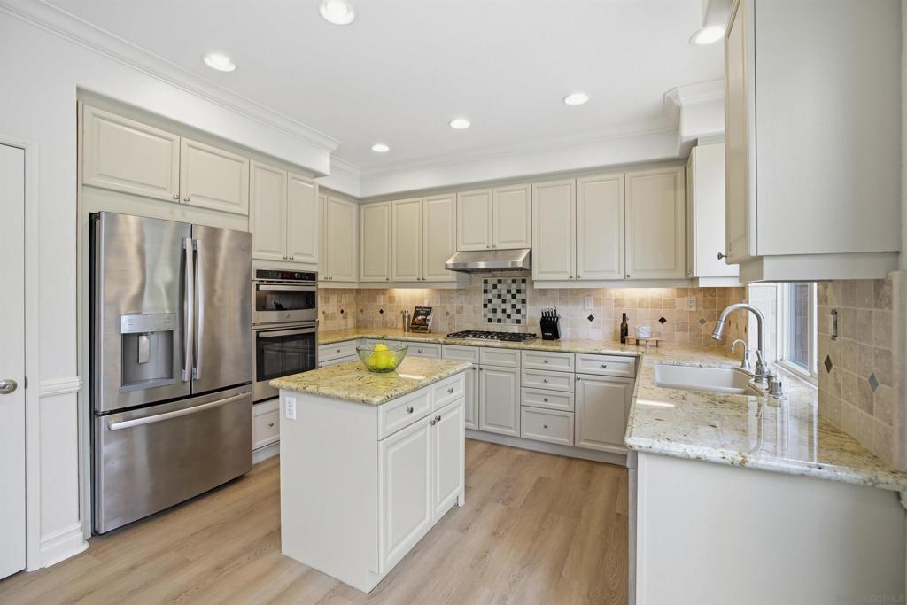 11031 Cedarcrest Way - photo 8
