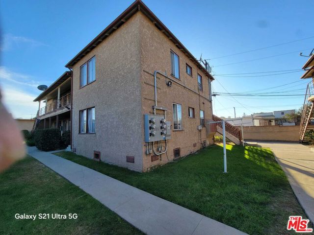 1543 105th Street, Los Angeles, California 90047, ,Multi-Family,For Sale,105th,24455941