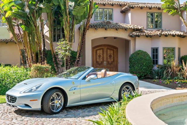 16356 Rambla De Las Flores, Rancho Santa Fe CA: https://media.crmls.org/mediaz/f5381f69-a9af-43f1-8b43-ee967eac87e7.jpg