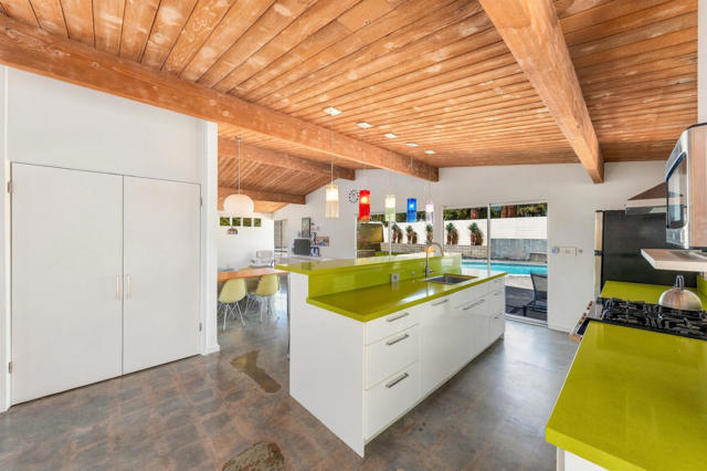438 E Racquet Club Road, Palm Springs, CA 92262