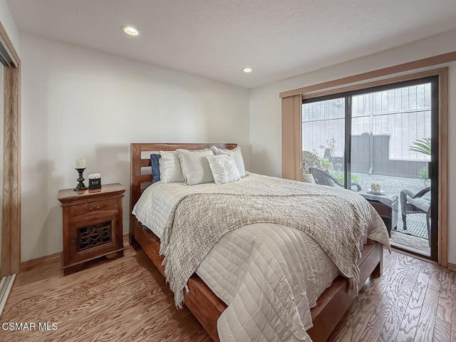 16030 Moorpark Street, Encino CA: https://media.crmls.org/mediaz/f5399324-4194-425d-a990-97cd47f869ac.jpg