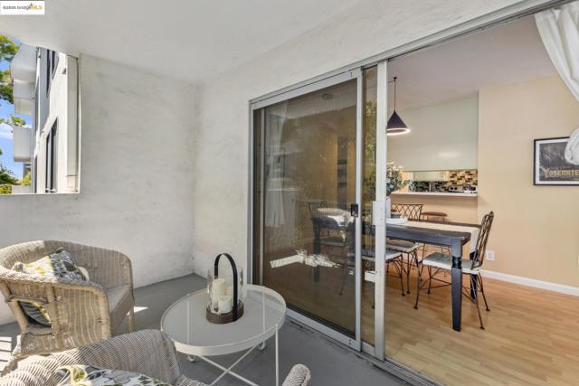 2632 Warring St, Berkeley CA: https://media.crmls.org/mediaz/f539bc5d-8fcf-45bd-8480-8e78e1199db7.jpg