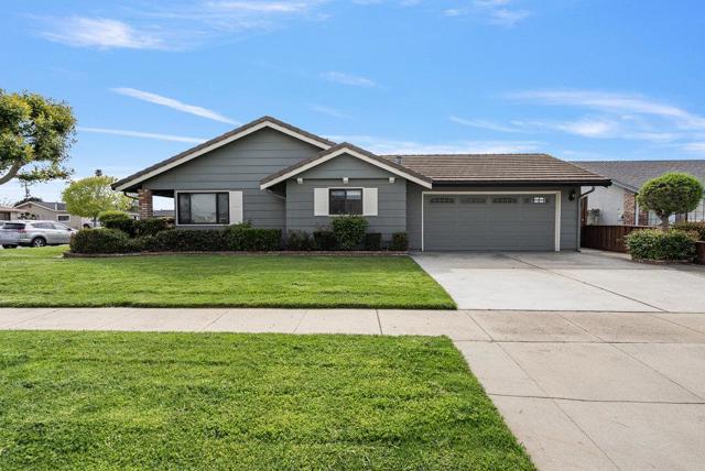 745 Ambrose Drive, Salinas CA: https://media.crmls.org/mediaz/f53a5c4c-73c0-4335-b994-18f8325cf7b7.jpg