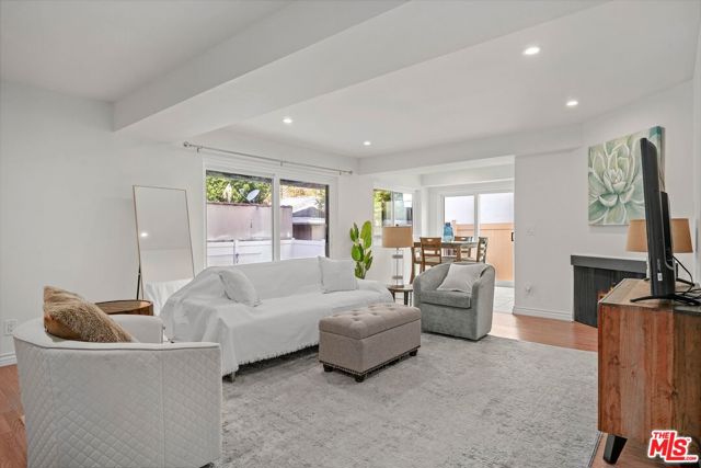 Image 2 for 1021 N Crescent Heights Blvd #106, West Hollywood, CA 90046