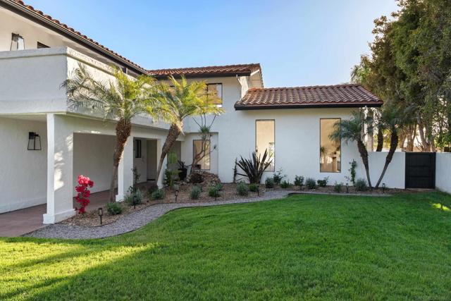 2524 Luciernaga St, Carlsbad CA: https://media.crmls.org/mediaz/f53b0ecc-3c1a-4d61-9d09-a404c6d74697.jpg