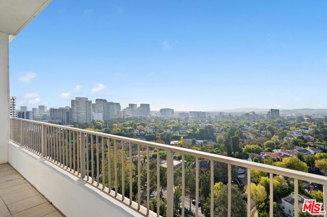 10501 Wilshire Boulevard, Los Angeles, California 90024, 2 Bedrooms Bedrooms, ,2 BathroomsBathrooms,Condominium,For Sale,Wilshire,24430175