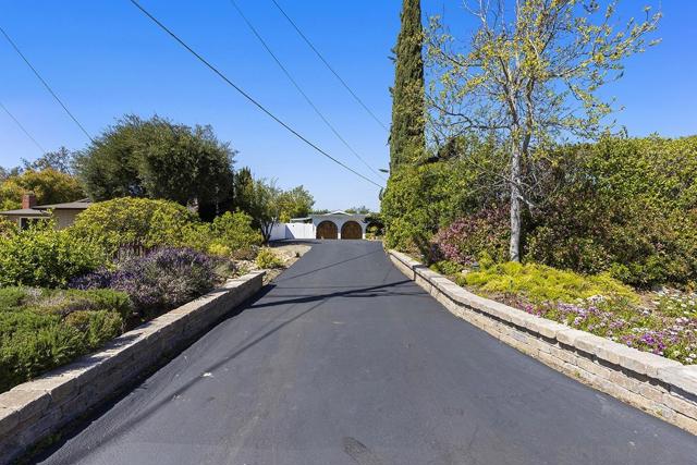 13430 Sagewood Drive, Poway CA: https://media.crmls.org/mediaz/f53d44ab-9585-4ad0-b526-08af2de94c5c.jpg