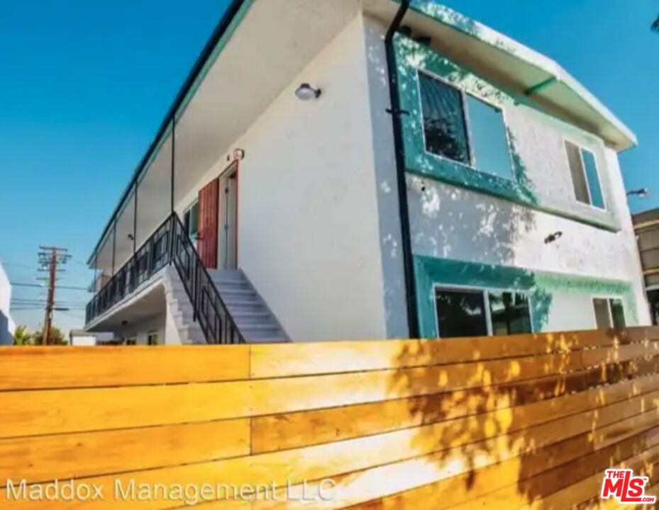 5614 S Western Avenue