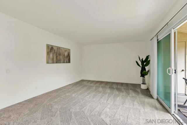 Image 8 of 37 For 8515 Villa La Jolla Drive  C
