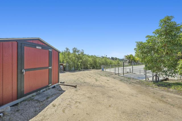 31619 21 Via Puerta Del Sol, Bonsall CA: https://media.crmls.org/mediaz/f53db2e2-8f39-400e-9388-8845d5f7fd95.jpg