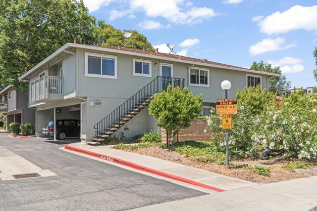 1135 Reed Avenue, Sunnyvale CA: https://media.crmls.org/mediaz/f53e4eec-f15a-4f5a-afba-bd987cb16d38.jpg