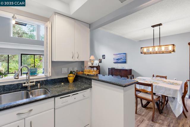1244 Singingwood Ct., Walnut Creek CA: https://media.crmls.org/mediaz/f53f74ba-e2a9-4b18-b979-e96058b136ac.jpg