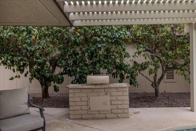 19 Colgate Drive, Rancho Mirage CA: https://media.crmls.org/mediaz/f53fcb3b-463a-40d1-8489-7eaa330db6b3.jpg