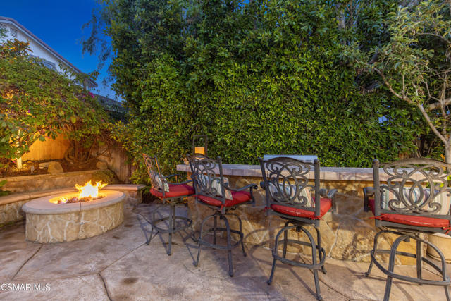 943 Paseo Barona, Camarillo CA: https://media.crmls.org/mediaz/f54078fa-baa2-45ce-a39b-d2e54735d33b.jpg