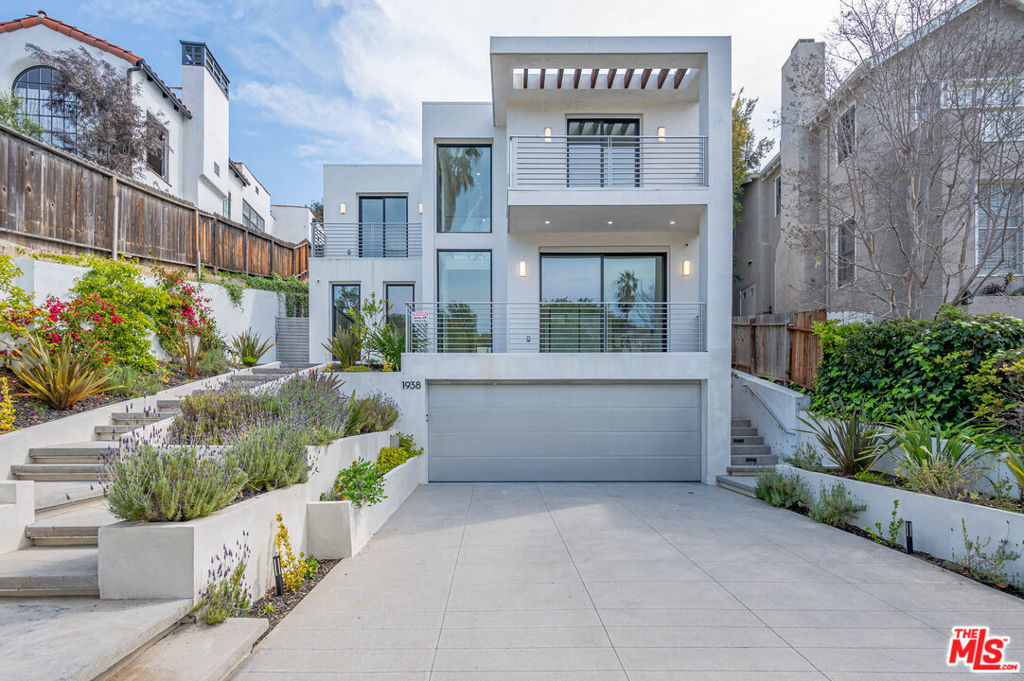 1938 Fairburn Avenue, Los Angeles, CA 90025