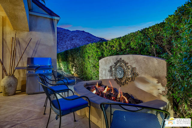 2960 Lantana Court, Palm Springs CA: https://media.crmls.org/mediaz/f542211f-89aa-43db-a9b6-9c53a27d2e7a.jpg