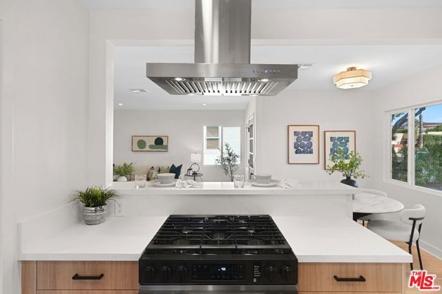 4113 Lincoln Avenue, Culver City CA: https://media.crmls.org/mediaz/f5435011-43b4-45d9-86b3-e6c622675440.jpg