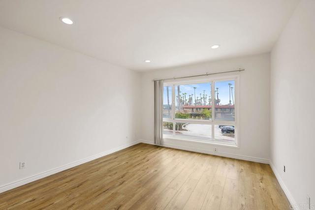 Detail Gallery Image 3 of 26 For 1111 Seacoast Dr 34, Imperial Beach,  CA 91932 - 2 Beds | 1/1 Baths