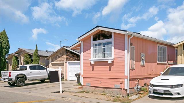 704 Garner Avenue, Salinas CA: https://media.crmls.org/mediaz/f543aded-34b3-404a-b7ed-66cc4f0cd214.jpg