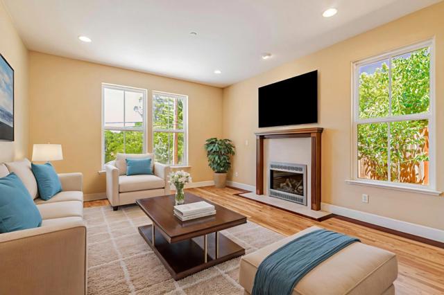 228 N Navarra Drive, Scotts Valley CA: https://media.crmls.org/mediaz/f5442fbb-77d8-497a-9de3-10bef3605cd3.jpg