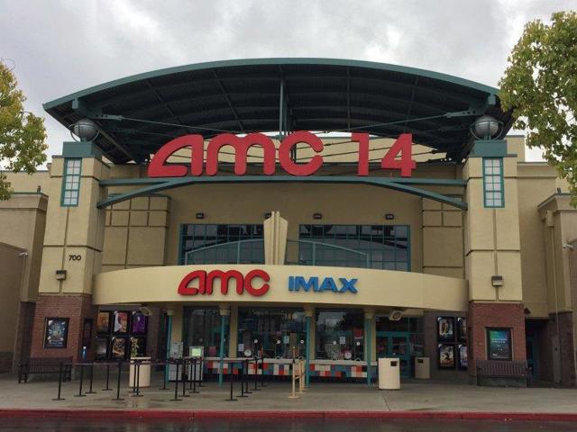 970 W Hedegard Avenue, Campbell CA: https://media.crmls.org/mediaz/f5445a48-d4d1-46f5-9d87-f3a662a461a1.jpg
