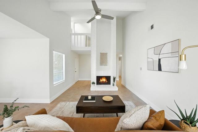 801 Caminito Azul, Carlsbad CA: https://media.crmls.org/mediaz/f5452e70-aaef-4e16-a24e-9924615e58c4.jpg