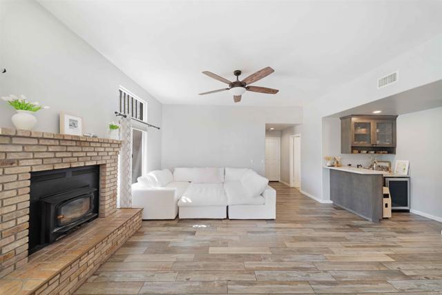 2173 Twisted Oak Ln Lane, Alpine CA: https://media.crmls.org/mediaz/f5465e6b-ccc9-4851-bb0c-9b52dd6775df.jpg