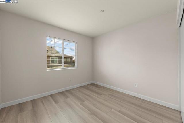253 Bellington Cmn, Livermore CA: https://media.crmls.org/mediaz/f54775f7-8f05-4526-9e6f-c9c1faece937.jpg