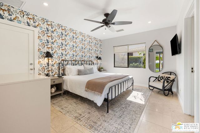 290 W Lilliana Drive, Palm Springs CA: https://media.crmls.org/mediaz/f54811f1-8774-4ddb-ab5f-26073358e5d9.jpg