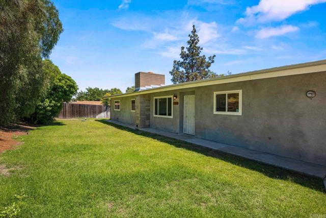 7855 Montana Street, Lemon Grove CA: https://media.crmls.org/mediaz/f548e70c-faca-40d1-b536-66170e04c181.jpg