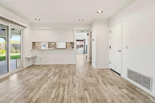 13170 Entreken Ave,  CA: https://media.crmls.org/mediaz/f548fdd4-4ac9-4a6a-95ed-86c95c4b9e80.jpg