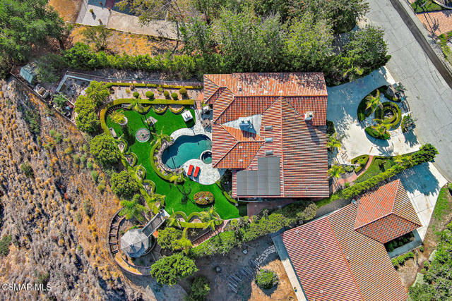 1832 Calle Salto, Thousand Oaks CA: https://media.crmls.org/mediaz/f54961c8-ba18-42b9-8d59-5da979426067.jpg