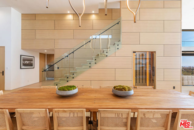 29800 Cuthbert Road, Malibu CA: https://media.crmls.org/mediaz/f549c312-66b1-4cda-981b-786ae7382314.jpg