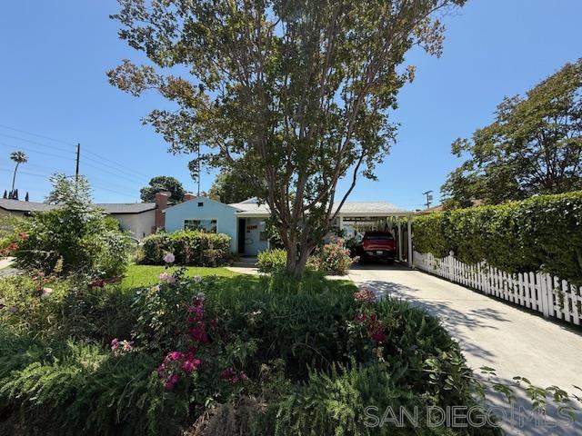 14308 Miranda St, Van Nuys CA: https://media.crmls.org/mediaz/f54abc64-f67d-41c4-900a-89cc641d2263.jpg