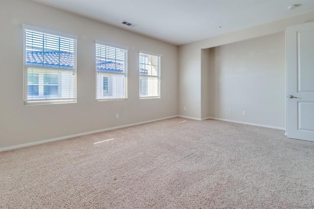 1721 Cripple Creek, Chula Vista CA: https://media.crmls.org/mediaz/f54b6f92-3fe5-412b-ba1e-e8fc4334462b.jpg