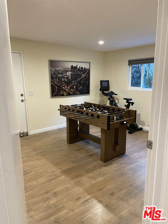 18110 Tarzana Street, Tarzana CA: https://media.crmls.org/mediaz/f54c2bc1-8e30-4c9a-94c8-0d60f80234e5.jpg