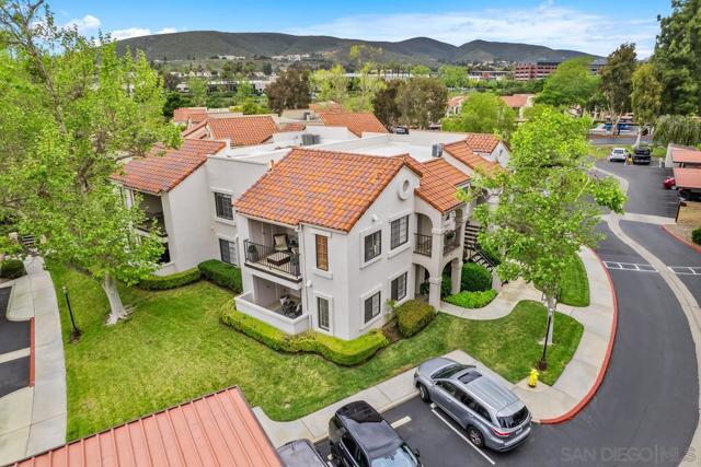 13259 Wimberly Square, San Diego CA: https://media.crmls.org/mediaz/f54ca743-a300-48dd-aea9-f7c4e2010b66.jpg