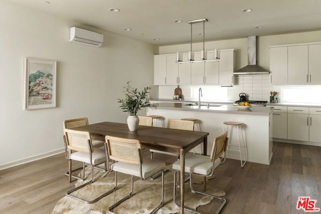1120 North Avenue 56 photo 3