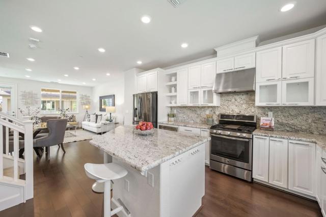 638 Willow Bend Court, San Jose CA: https://media.crmls.org/mediaz/f54f644e-a3ca-4b76-8512-5f278621d2f7.jpg