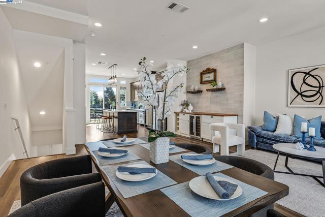 Details for 2133 Main St  102, Alameda, CA 94501