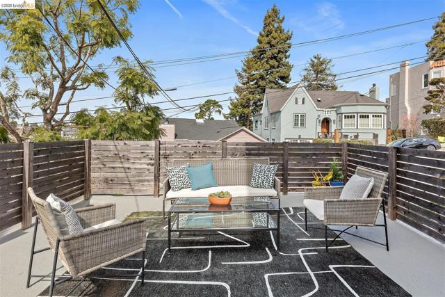 Image 2 of 58 For 685 Calmar Ave