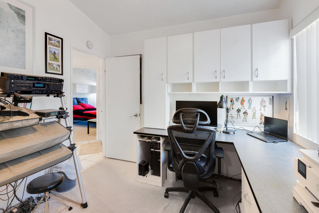 MLS #219137191DA image #19