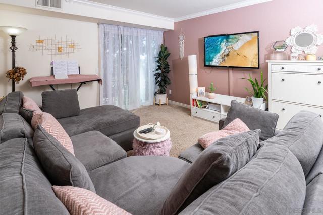 3605 Ash St, San Diego CA: https://media.crmls.org/mediaz/f551da31-e615-4b2c-bae3-86aef3ea4916.jpg