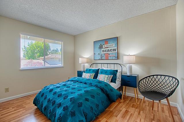 121 Palo Verde Terrace, Santa Cruz CA: https://media.crmls.org/mediaz/f5526a55-54dd-4055-a79b-3d037f89a6b8.jpg