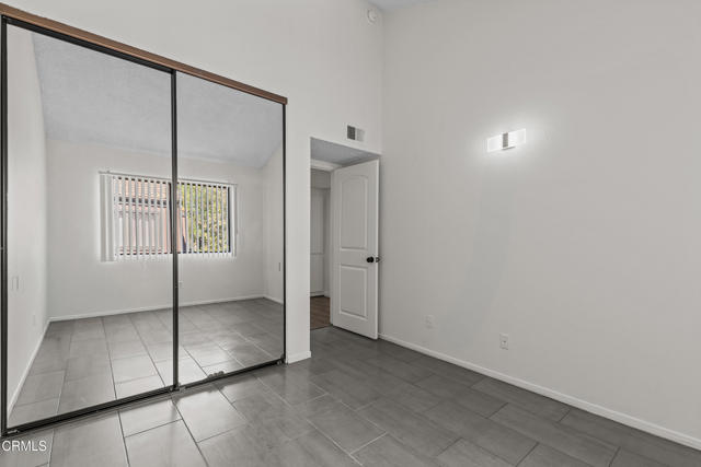 Detail Gallery Image 23 of 33 For 21931 Burbank Bld #5,  Los Angeles,  CA 91367 - 3 Beds | 2/1 Baths