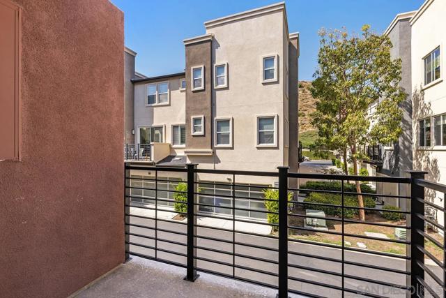 7825 Stylus Dr, San Diego, California 92108, 3 Bedrooms Bedrooms, ,3 BathroomsBathrooms,Townhouse,For Sale,Stylus Dr,240012206SD