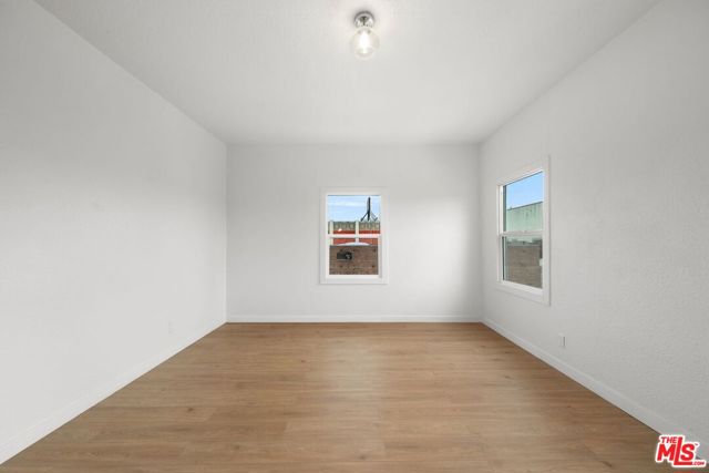 1912 7th Avenue, Los Angeles CA: https://media.crmls.org/mediaz/f5536da5-5eb7-4035-958f-ff4bc29e197f.jpg